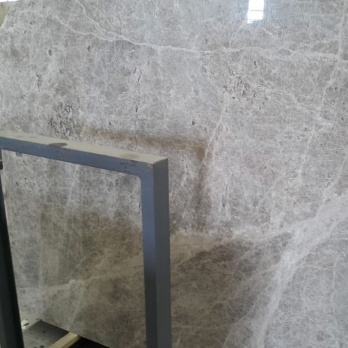 Полированный серый турецкий мрамор Silver Grey в плитке и слябах